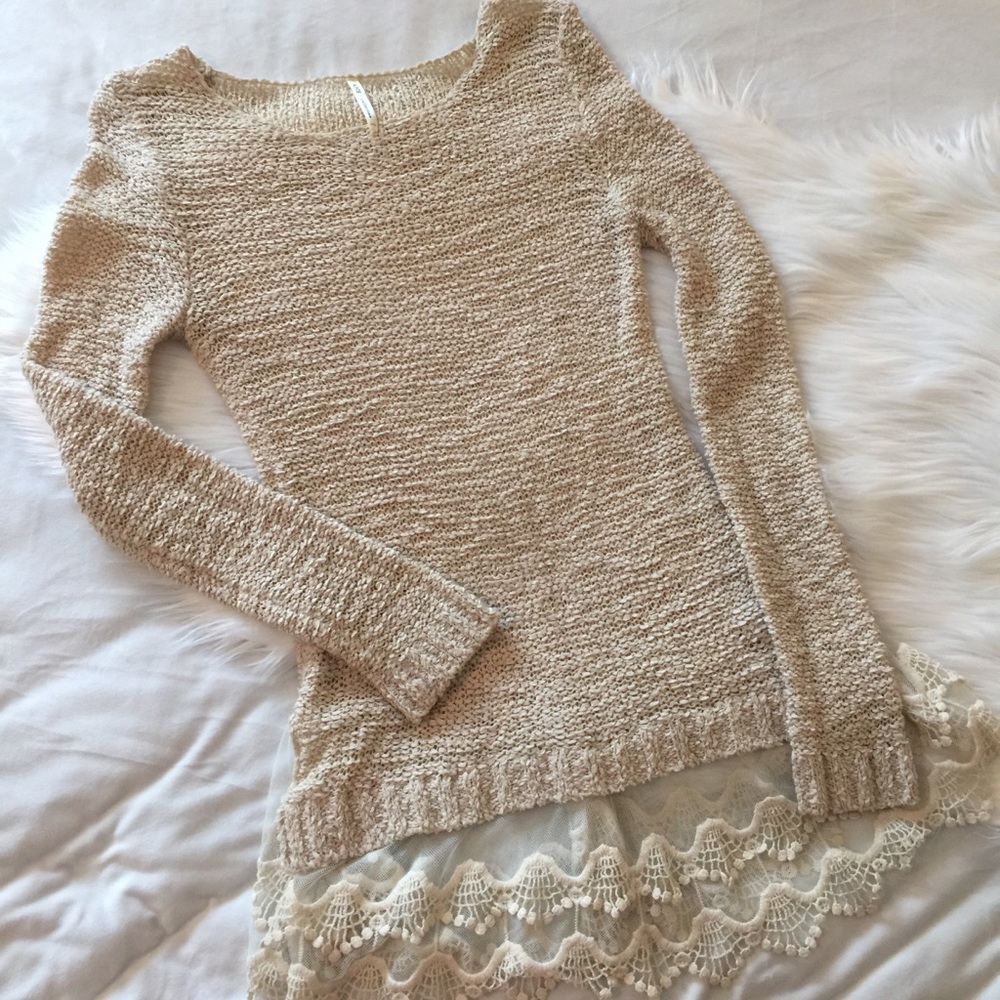 Kate beige sweater w/ lace size S/M